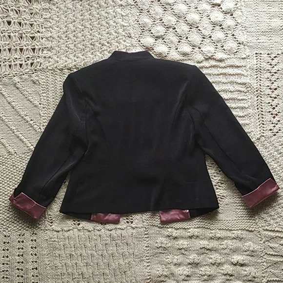 Unique Embroidered Rose Blazer - Picture 8 of 16